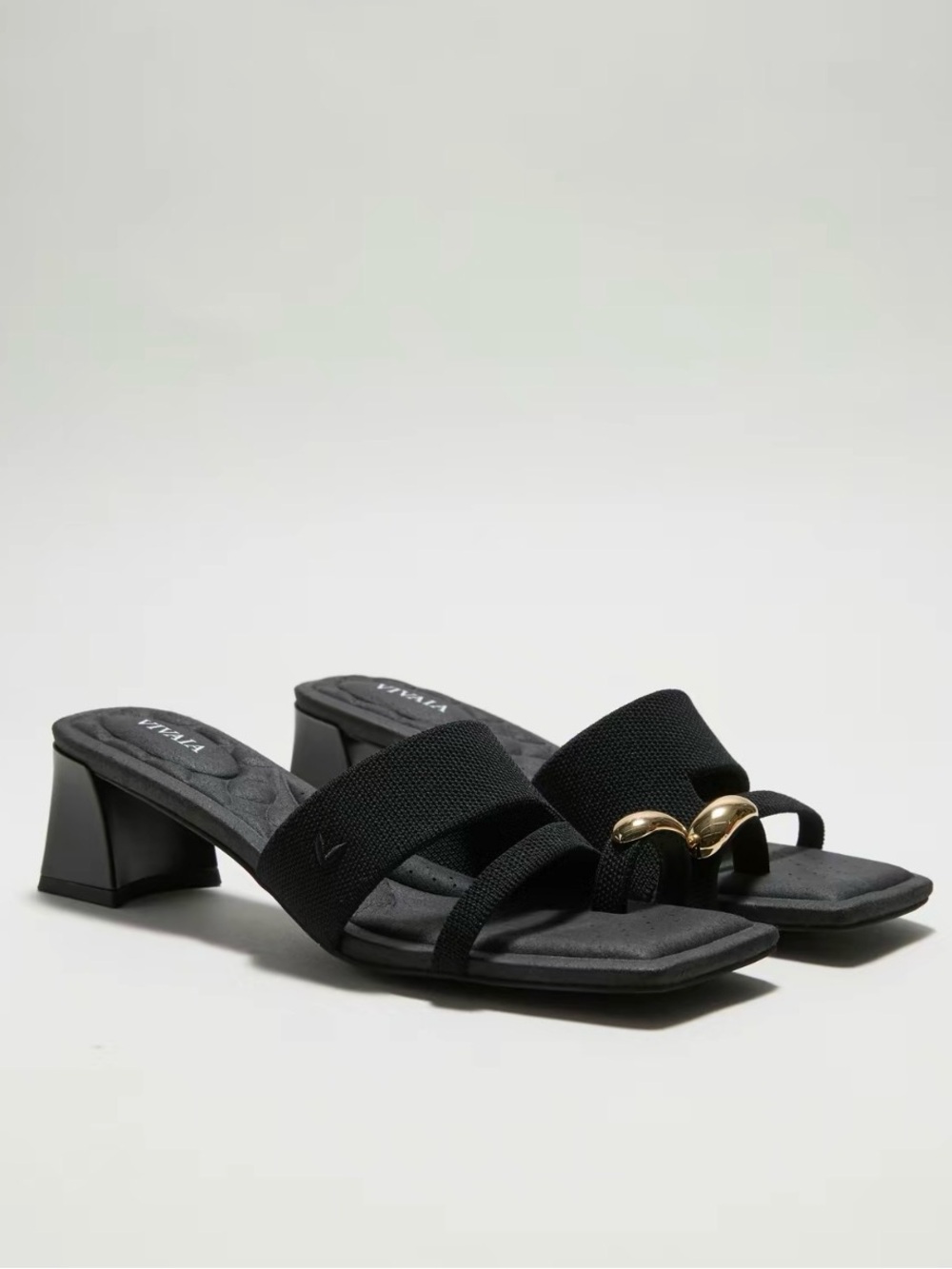 VIVAIA Jayna Ava Arch Support Block Heel Sandals Black Square Toe Size 7